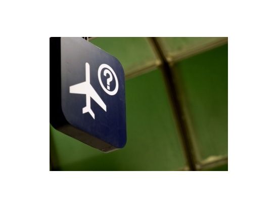 貸切チャーターで快適！マスカット市内⇒マスカット空港 空港送迎＜英語ドライバー＞