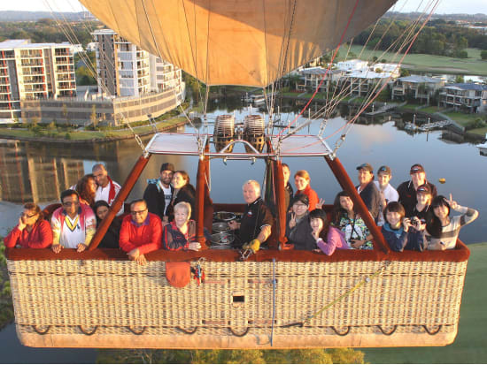 ゴールドコースト周辺を上空から観光 熱気球ツアー by バルーンアロフト
