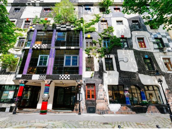 ウィーンパス（Vienna Pass）70の人気観光スポット無料 または 優先入場カード　シェーンブルン宮殿グランドツアー・ベルヴェデーレ宮殿上宮＆下宮など