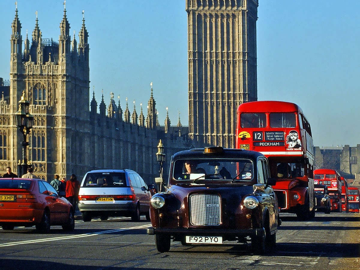 プライベートツアー 名物ロンドンタクシー ブラックキャブ で行く ロンドン2時間フリープラン 往復送迎付 ロンドン発 イギリス ロンドン 旅行の観光 オプショナルツアー予約 Veltra ベルトラ