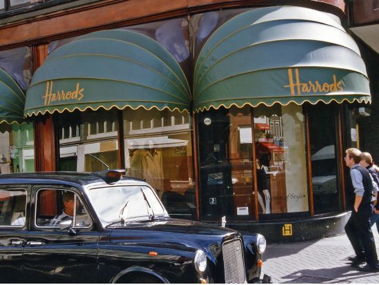 ロンドンタクシーで行く！映画『ハリー・ポッター』ロケ地めぐり 3時間ツアー ＜貸切／英語ガイド＞