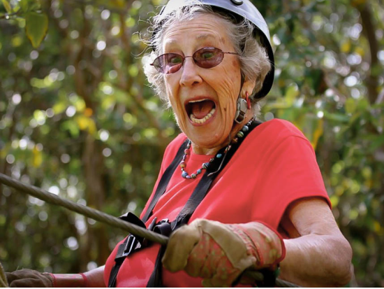 ジップライン7本ツアー　フリースタイルのジップラインでノースショアの景色を堪能＜英語ガイド＞