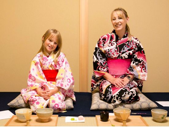 着物・浴衣レンタル 和装美人になって東京の街を散策しよう＜木曜のみ／英語対応可／コレド室町内＞by 新日屋