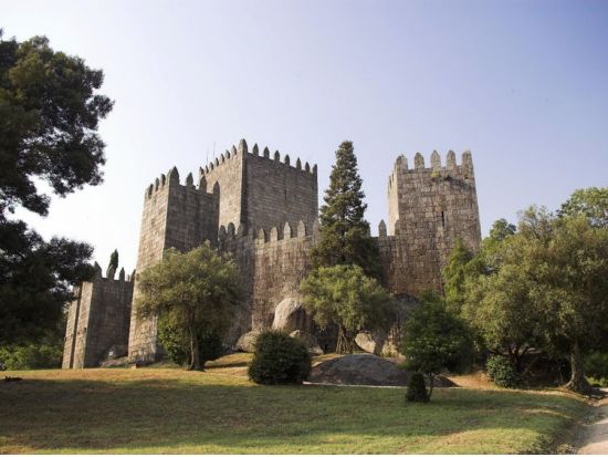 ポルトガル発祥の地 ギマランイス＆ブラガ　日帰り観光ツアー ＜英語ガイド／ポルト発＞by Cityrama