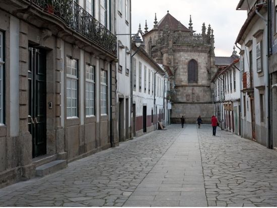 ポルトガル発祥の地 ギマランイス＆ブラガ　日帰り観光ツアー ＜英語ガイド／ポルト発＞by Cityrama