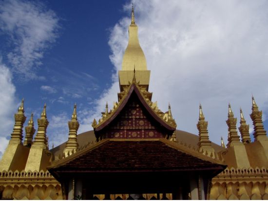 初ラオス観光＆寺院巡り好きの人必見！ 首都ビエンチャン定番観光！半日で周遊濃厚ツアー＊食事付きプランあり ＜半日／午前・午後／日本語ガイド／ビエンチャン発＞