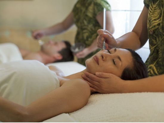 ロミロミマッサージ by ナ・ホオラ・スパ　ラグジュアリー空間で癒やしのひととき　スパ施設も利用可能＜ハイアット・リージェンシー・ワイキキ・ホテル内＞