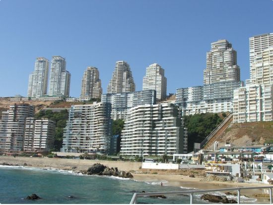 トランジットにオススメ！世界遺産バルパライソ＆リゾート地ビニャ・デル・マールを巡る1日観光ツアー＜8時間／貸切／英語ガイド／サンティアゴ空港発＞