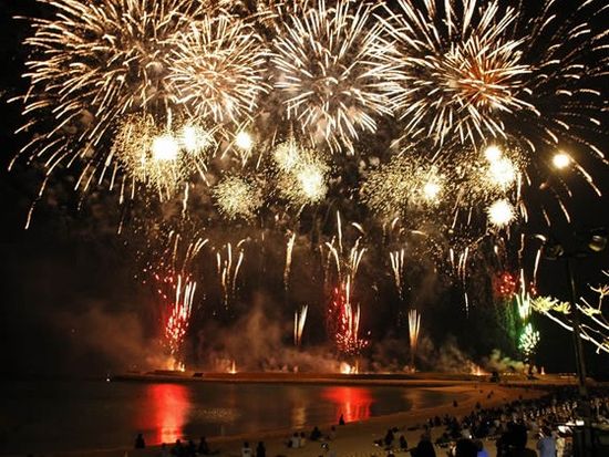 花火クルーズ 琉球海炎祭 17 4 8 日本で一番早い夏の大花火 那覇 北谷発 沖縄本島の観光 オプショナルツアー専門 Veltra ベルトラ 花火クルーズ 琉球海炎祭 17 4 8 日本で一番早い夏の大花火 那覇 北谷発 沖縄本島の観光 オプショナルツアー専門 Veltra ベルトラ