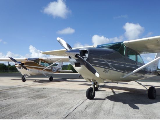 セスナ遊覧飛行　贅沢な空中散歩でパラオを空から楽しもう　選べる4コース＜25～70分／送迎付き＞by Smile Air Inc