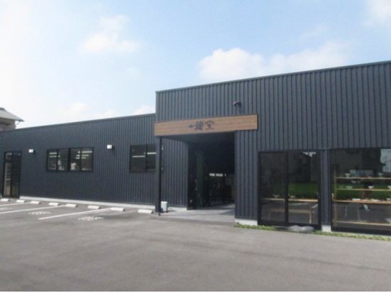 陶芸絵付け体験　海外から取り寄せた30種類以上の色から選ぶ＜丸亀市＞