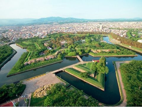 【空港送迎】函館空港⇔函館駅や五稜郭本町周辺の主要エリア間　片道送迎サービス＜1～9名／函館市＞by 道南ハイヤー