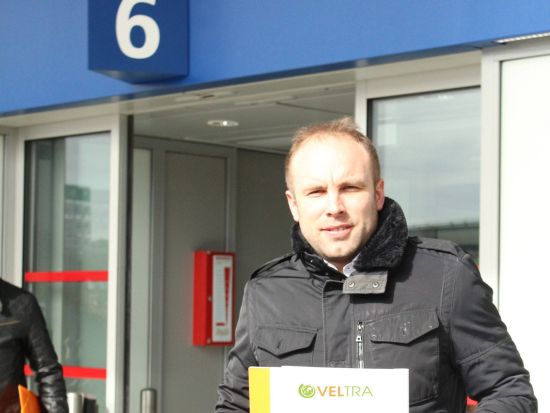 【空港送迎】シャルル・ド・ゴール空港 ⇔ パリ市内 ＜貸切／英語ドライバー＞ ※前日まで予約OK