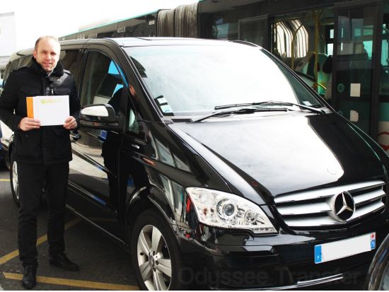 【空港送迎】シャルル・ド・ゴール空港 ⇔ パリ市内 ＜貸切／英語ドライバー＞ ※前日まで予約OK