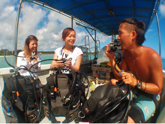 体験ダイビング （名護発） ボートで5分のサンゴの海へ！＜トイレ・温水シャワー・更衣室完備＞
