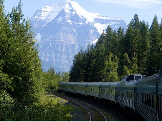 ジャスパー ⇒ バンクーバー　VIA鉄道 個室宿泊チケット予約 ＜片道＞