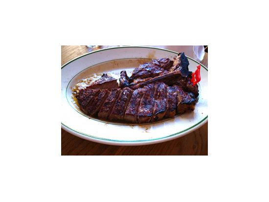 レストラン「ピーター・ルーガー・ステーキハウス（Peter Luger Steak House）」ランチ　ウィリアムズバーグ観光付き ＜日本語ガイド＞