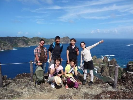 父島フォレストウォーク 亜熱帯の森をのんびり歩きながら動植物の進化の謎に触れる半日コース＜午前・午後／送迎付き／小笠原諸島・父島＞by 竹ネイチャーアカデミー