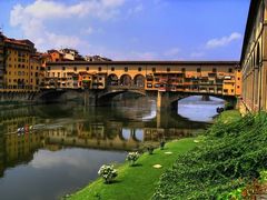 Italy, Florence, Ponte Vecchio, Arno River