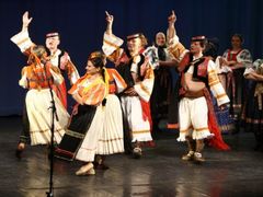 prague tour folk music and dinner