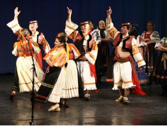 プラハ 伝統音楽ディナーショー　チェコの民族音楽＆ダンス＆食事を楽しむ ＜英語ドライバー／プラハ発＞