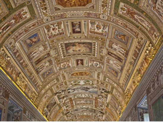 【申込と同時に即予約確定！】優先入場チケット事前予約 ヴァチカン美術館＋システィーナ礼拝堂＜午前 or 午後＞