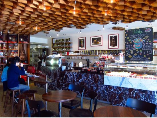 歩いてめぐるバンクーバー・キツラノ地区半日観光ツアー　おしゃれな街でローカル気分を満喫 ＜市バス乗車券付き／日本語ガイド＞