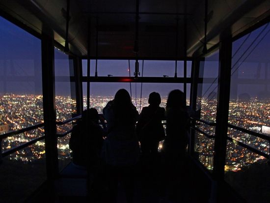 貸切観光タクシー 札幌夜景ライトアップツアー 藻岩 もいわ 山と旭山記念公園 4名参加で1名4 500円 札幌近郊の観光 遊び 体験 レジャー専門予約サイト Veltra ベルトラ 貸切観光タクシー 札幌夜景ライトアップツアー 藻岩 もいわ 山と旭山記念公園 4名参加で1名4 500円 札幌近郊の観光 遊び 体験 レジャー専門予約サイト Veltra ベルトラ