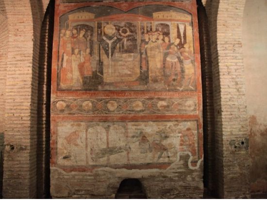 人骨で装飾されたガイコツ寺！ローマの地下墓地カタコンベツアー＜混載／英語ガイド／ローマ発＞＊申込と同時に即予約確定