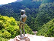 Oboke Valley Peeing Boy statue