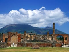 pompeii tour from naples