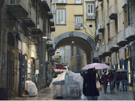 【プライベートツアー】4時間でさくっと巡る！ナポリ市内半日ウォーキングツアー＜ガイド貸切／午前／日本語／ナポリ発＞ by Zenzero