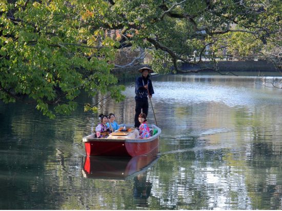 着物レンタル レトロな柳川の街をきもの姿で散策 ！老舗きもの屋で安心の和装体験＜柳川本店＞by 古賀新きもの館 柳川本店