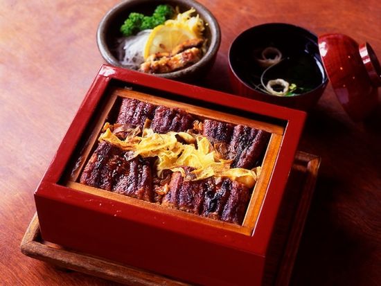 Unagi Seiro-mushi (Yanagawa specialty)