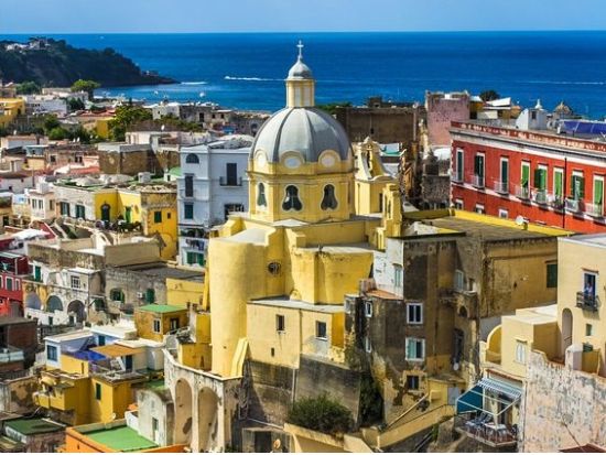 【プライベートツアー】ナポリから行く隠れた絶景スポット プロチダ島1日観光＜ガイド貸切／日本語／ナポリ発＞ by Zenzero