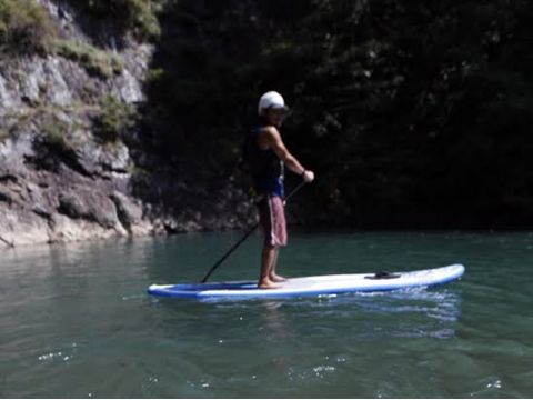 SUP体験　水の上のふわふわと浮く感覚に病みつき！札幌から車で約40分で楽しめる！＜6～10月／小学生以上OK／定山渓近隣エリア送迎可＞