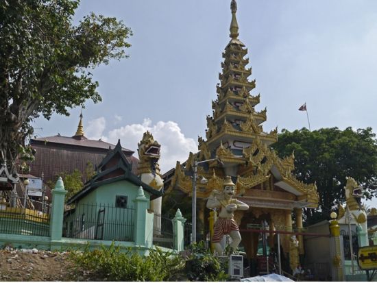 ミャンマー伝統占い＆願掛けツアー　占い大国ミャンマーで運気アップ！＜ヤンゴン発着／午前or午後／貸切／日本語ガイド＞