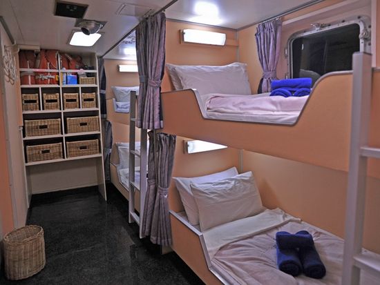 船内客室１