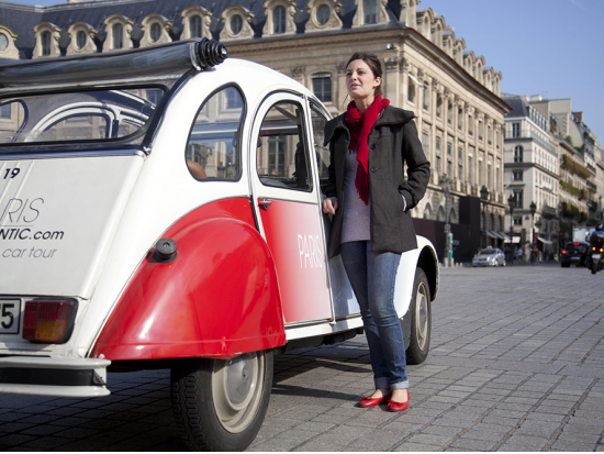 クラシックカー2CVでめぐる　パリ市内観光ツアー ＜貸切／英語ドライバー＞