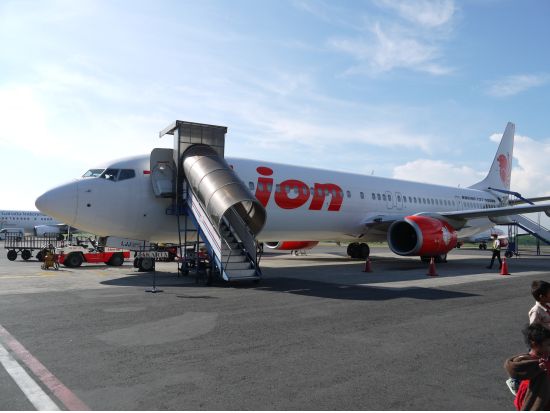 【空港送迎】ジョグジャカルタ国際空港 ⇔ ジョグジャカルタ市内またはボロブドゥール ＜貸切／日本語ガイド＞