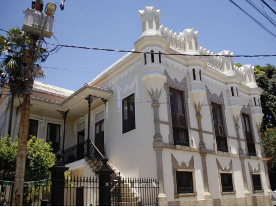 サンタ・テレーザ観光半日ウォーキングツアー☆旅情あふれるアーティストとボヘミアンの町♪＜英語ガイド／リオ・デ・ジャネイロ発＞