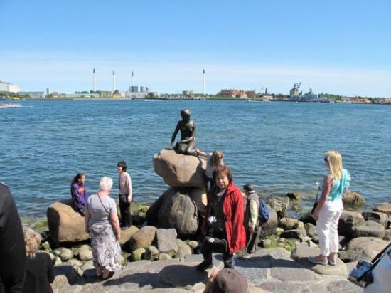 おすすめガイド ウィンザー庸子さんがご案内 3時間でさくっと巡るコペンハーゲン市内観光ツアー＜貸切／午前／ランチありorなし／コペンハーゲン発＞