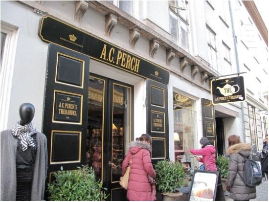 おすすめガイド ウィンザー庸子さんがご案内 北欧雑貨巡り＆地元食材のグルメツアー＜貸切／午前／ランチありorなし／コペンハーゲン発＞