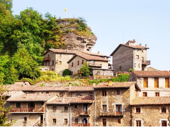 カタルーニャ地方4つの村めぐり　1日観光ツアー ＜英語ガイド＞
