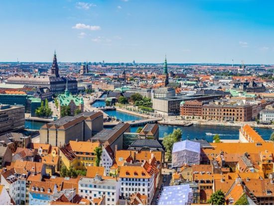 おすすめガイド ウィンザー庸子さんがご案内 プライベートガイド・通訳・アテンド6時間＜コペンハーゲン発＞