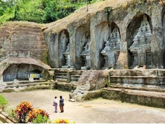 グヌンカウイ遺跡＆世界遺産ティルタ・エンプル寺院 1日観光ツアー　バリ最大の石窟遺跡をめぐる ＜昼食付き／日本語ガイド＞by JTB
