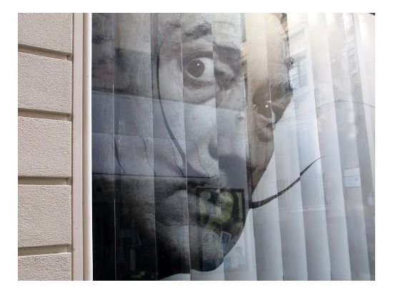 高速列車で時間短縮！ダリ劇場美術館　フィゲラス1日観光ツアー　知識豊富な日本語ガイドが分かりやすく解説！フリータイムで周れるダリ宝石美術館＆街散策＜日本語＞