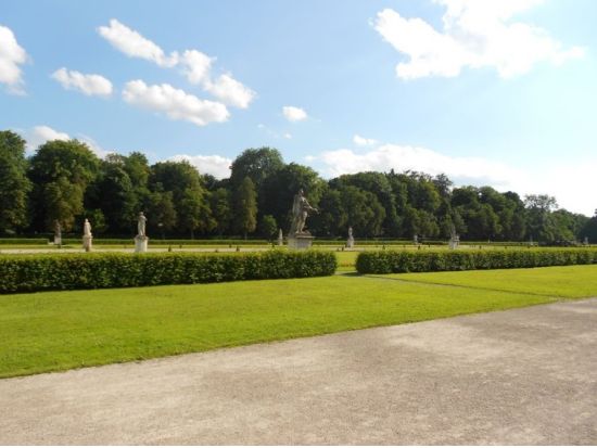 【プライベートツアー】 ニンフェンブルク城とミュンヘン市内ツアー＜半日／ガイド＋車貸切／日本語＞by [みゅう]