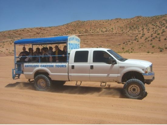 グランドサークル日帰り アッパー＆ローワーアンテロープキャニオン＋ホースシューベンド＜昼食付／日本語ガイド／セドナ発着＞