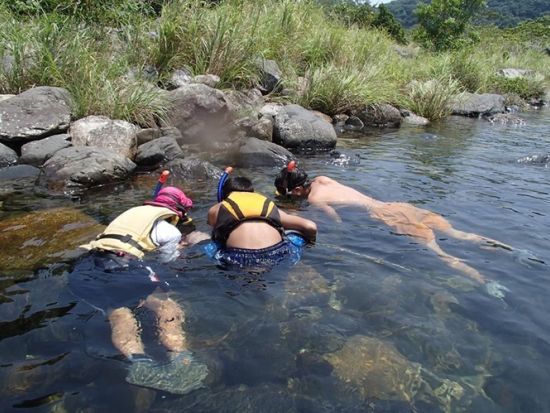 リバーカヤック＆川遊び 1日ツアー 焚き火を囲んで川原で楽しむアウトドア料理付き　by YNACクラシック
